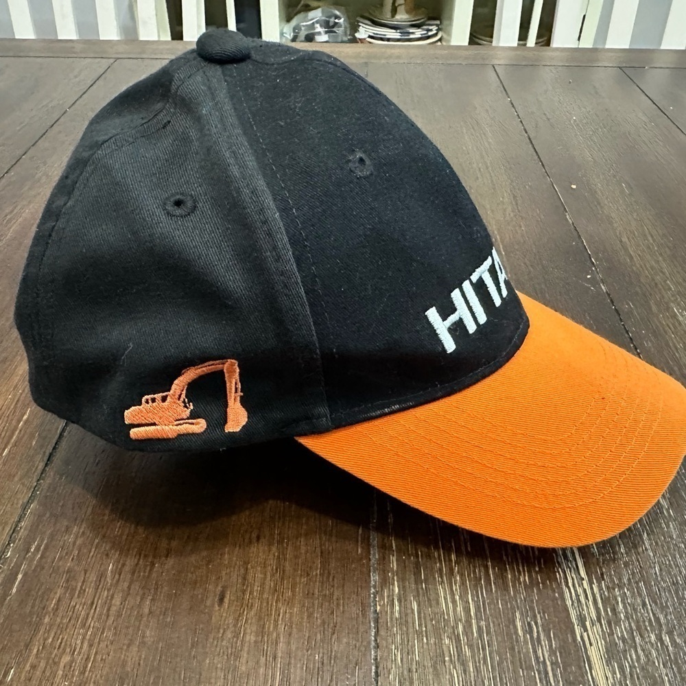 Hitachi hat